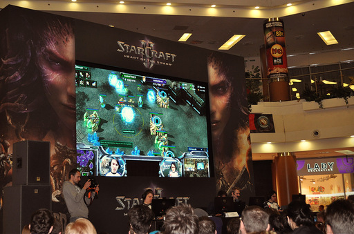 StarCraft II: Wings of Liberty - Зерги атакуют! Премьера StarCraft II: Heart of the Swarm в Москве